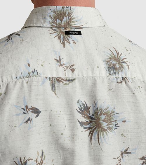 Vanguard Short Sleeves Shirt Flowers Ecru Model / Detail