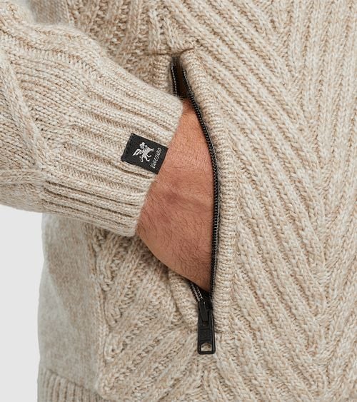 Vanguard Vest Wol Blend Ecru Model / Detail