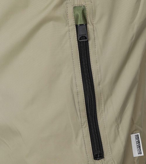 Product / Detail