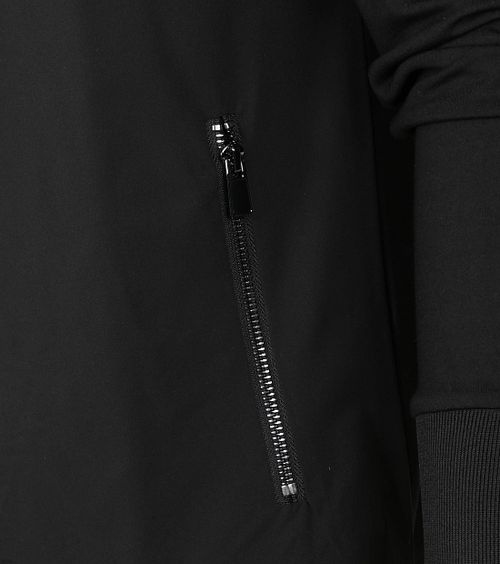 Product / Detail