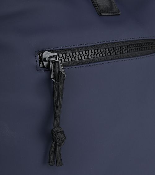 Product / Detail