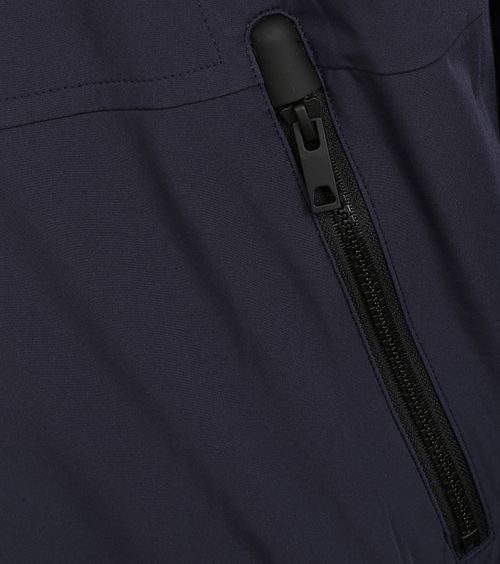 Product / Detail
