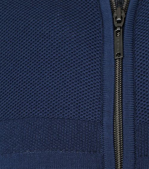 Product / Detail