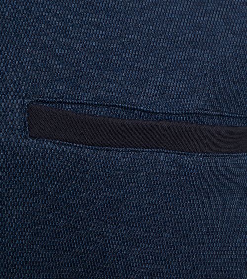 Product / Detail