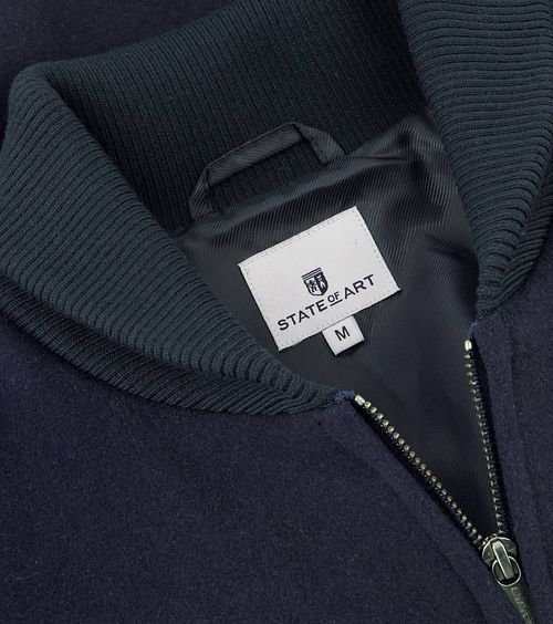 Product / Detail