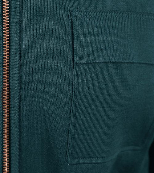 Product / Detail