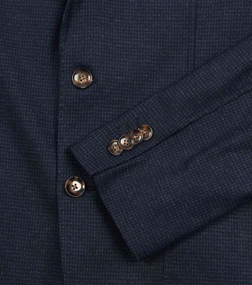 Product / Detail
