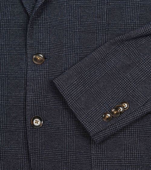 Product / Detail