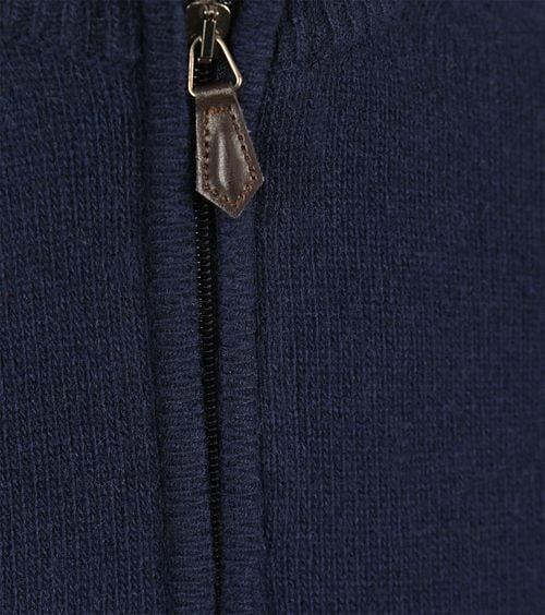 Product / Detail
