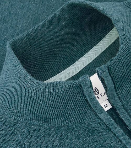 Product / Detail
