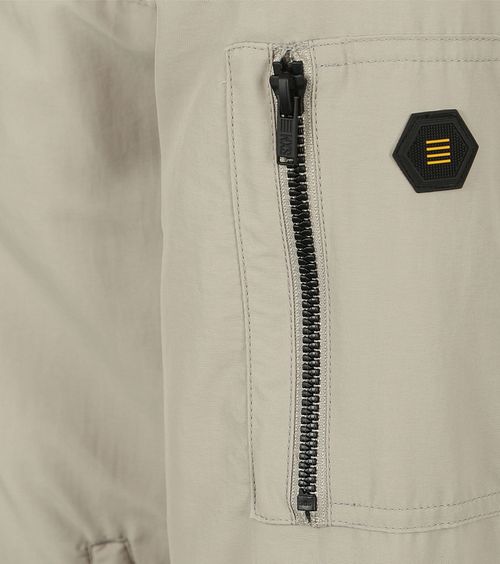 Product / Detail