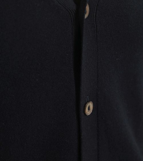 Product / Detail