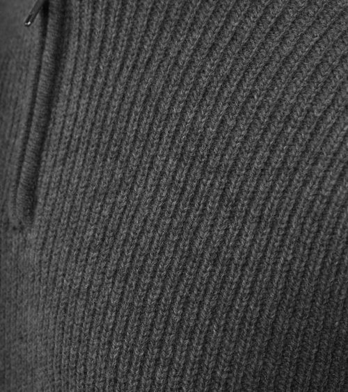 Product / Detail
