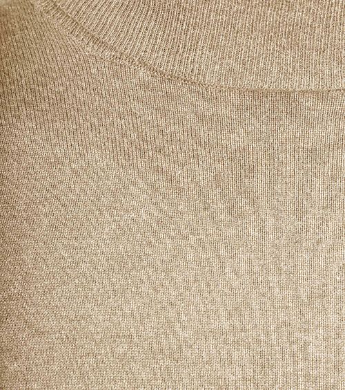 Product / Detail