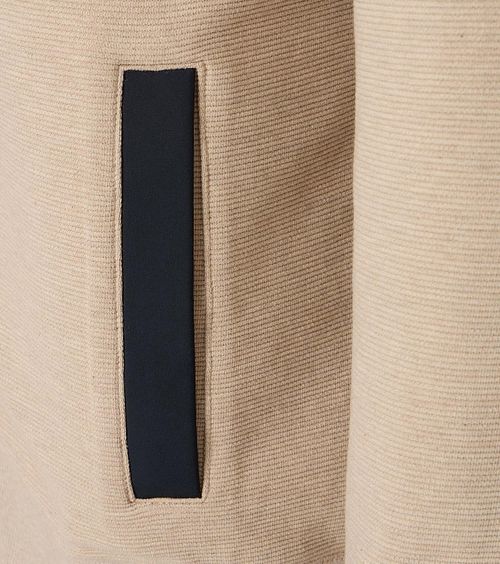 Product / Detail
