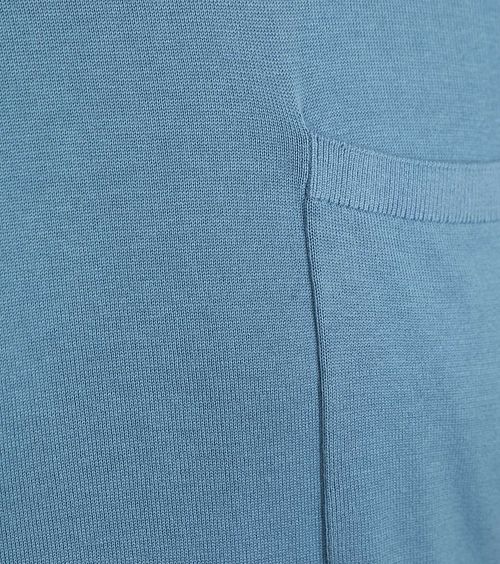 Product / Detail