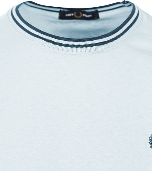 Fred Perry T-Shirt M1588 Lichtblauw V08 Product / Detail