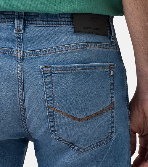 Model / Detail