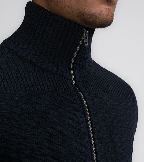 Model / Detail