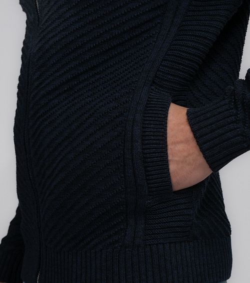 Model / Detail