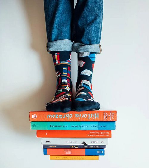 R68-The Bookstory