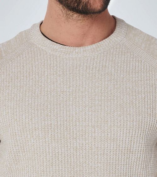 No Excess Pullover Knitted Beige Model / Detail
