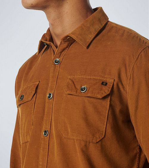 No Excess Shirt Corduroy Caramel Model / Detail