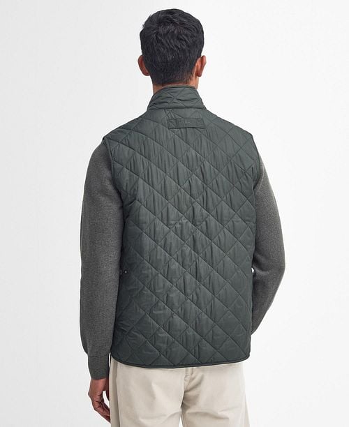 Barbour New Lowerdale Gilet Sage Green Model / Achterkant
