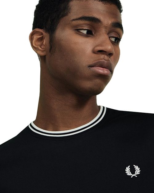 Fred Perry Twin Tipped T-shirt Black Model / Detail