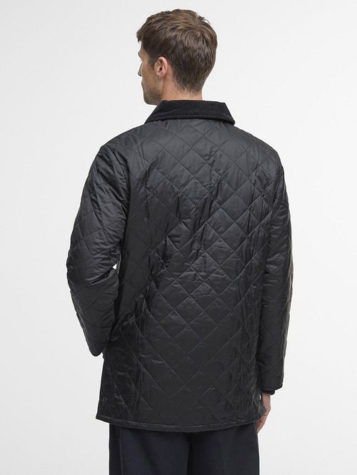 Barbour Liddesdale Quilt Black Model / Achterkant