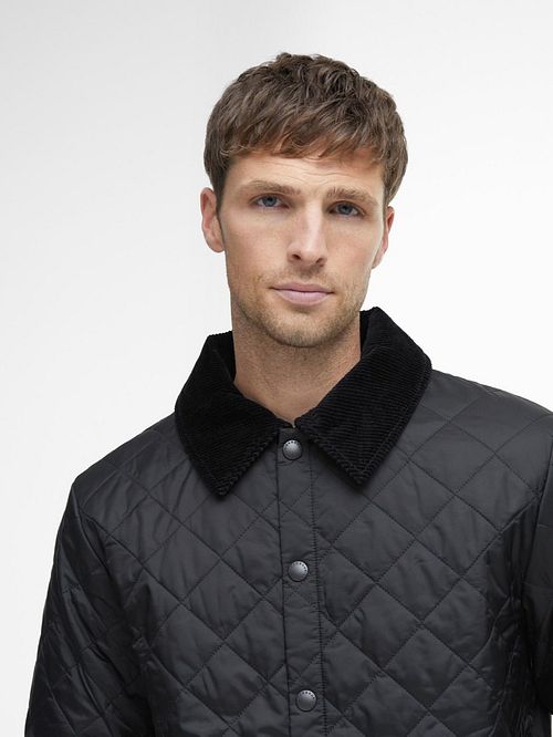 Barbour Liddesdale Quilt Black Model / Detail