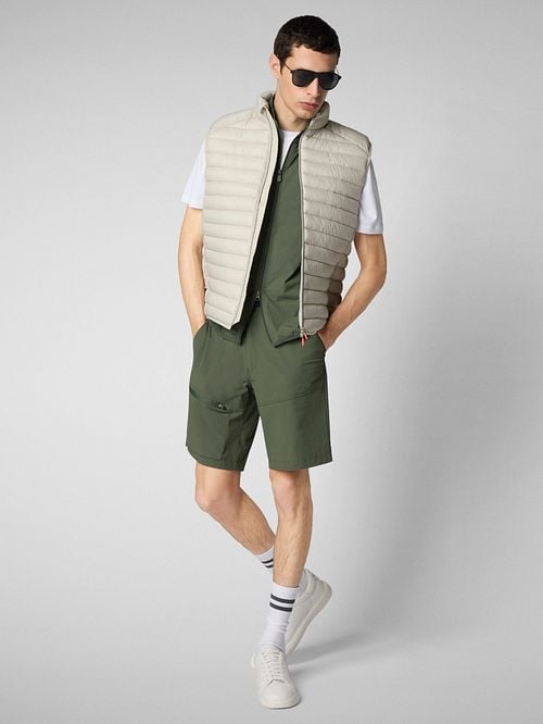 Save The Duck Bodywarmer Adam Light Beige Model / Voorkant