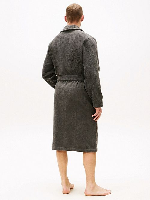 Tommy Hilfiger Bathrobe Dark Gray Model / Achterkant