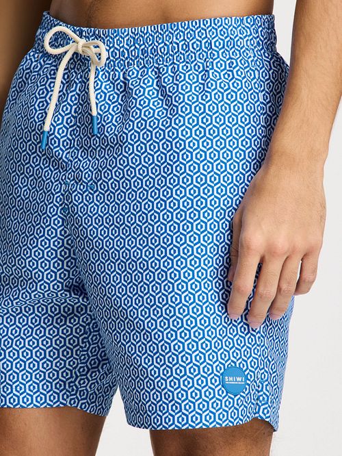 Shiwi Swimshorts Mike Geo Tile Cobalt Blue Model / Detail