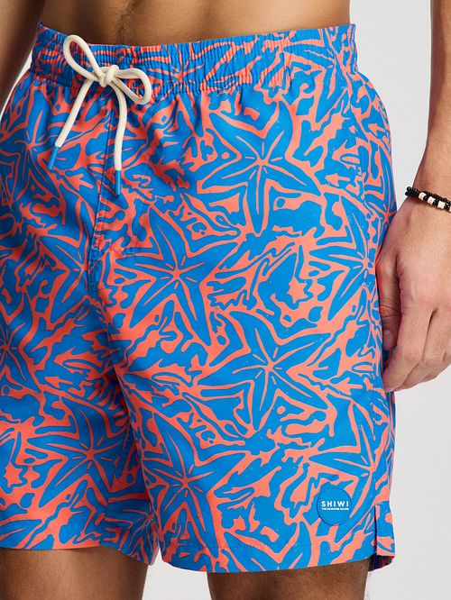 Shiwi Swimshorts Mike Starfish Blue Model / Detail