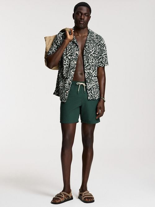 Shiwi Swimshorts Mike Dark Green Model / Voorkant