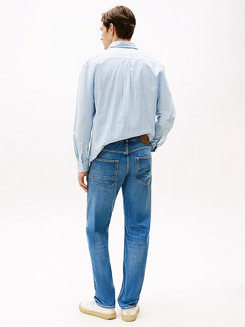 Tommy Hilfiger Denton Jeans Blauw Model / Achterkant