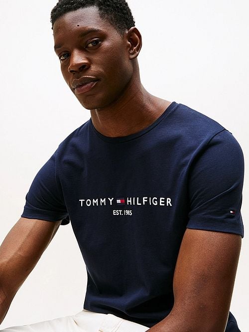 Tommy Hilfiger Logo T Shirt Navy Model / Detail