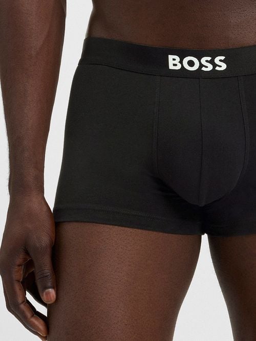 BOSS Short Boxer Shorts One 3-Pack Black 001 Model / Detail