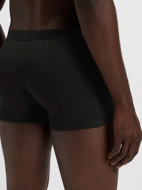 BOSS Kurze Shorts One 3er-Pack Schwarz 001 Model / Detail