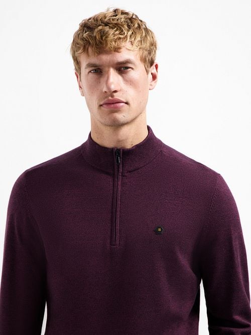 No Excess Half Zip Pullover Dark Wine Melange Model / Detail