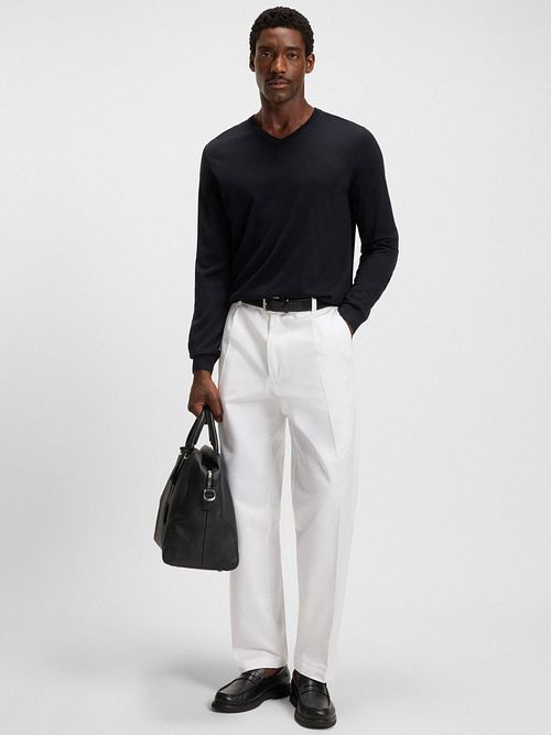 BOSS Pullover Melba Wool Dark Blue Model / Voorkant