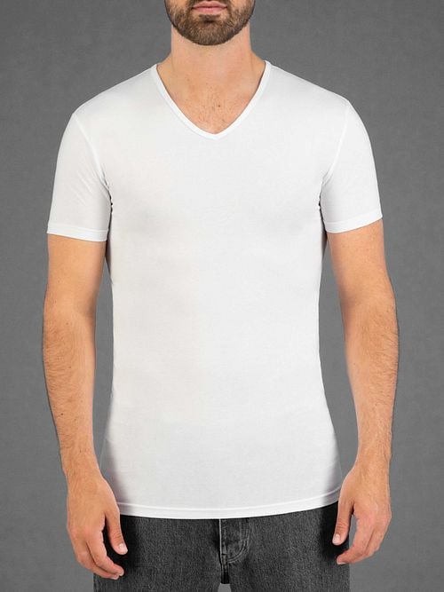 Garage Stretch Basic T-Shirt Weiß V-Ausschnitt Model / Voorkant