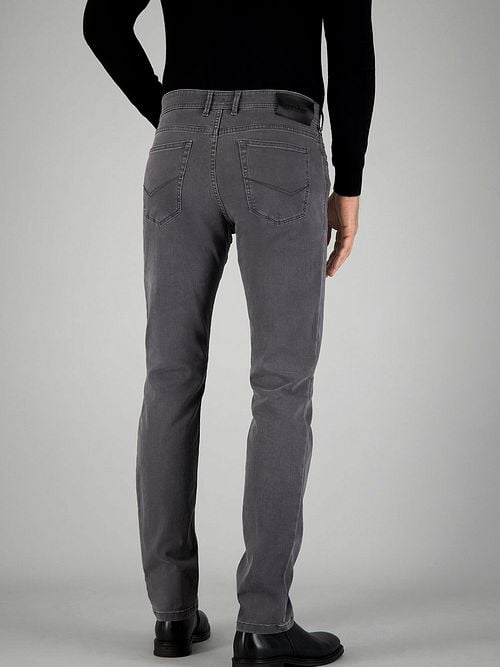 Gardeur Bradley Broek Antraciet Model / Achterkant