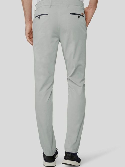 Gardeur Chino Light Grey Benny 3 Model / Achterkant