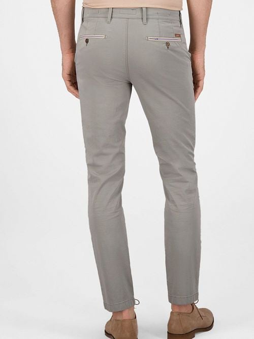 Gardeur Chino Benny 3 Light Green Model / Achterkant
