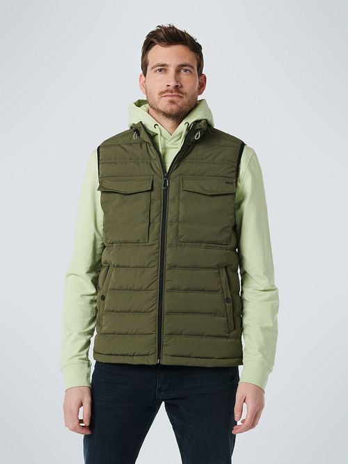 No Excess Bodywarmer Green Model / Voorkant