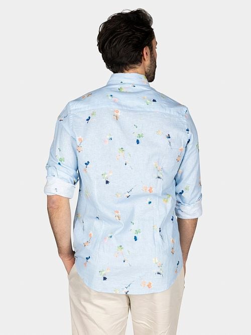 NZA Shirt Kane Linen Blend Hellblau Model / Achterkant