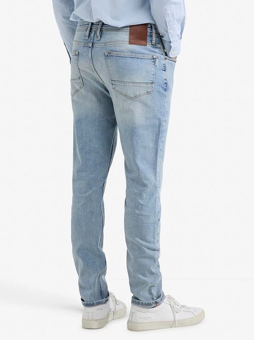 McGregor Jeans Light Blue Denim Model / Achterkant