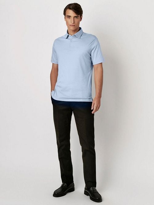 Desoto Poloshirt Essential Light Blue Model / Voorkant